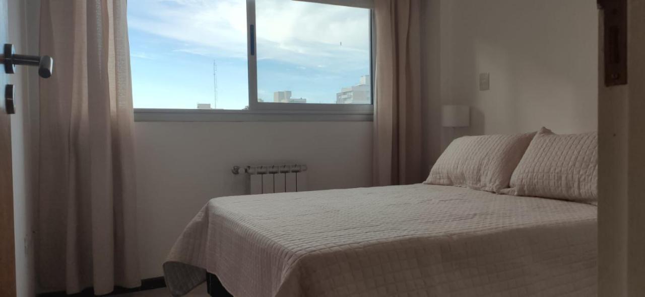 Temporario La Plata, Frente A Plaza Malvinas! Unico! Con Cochera Opcional! Apartamento Exterior foto