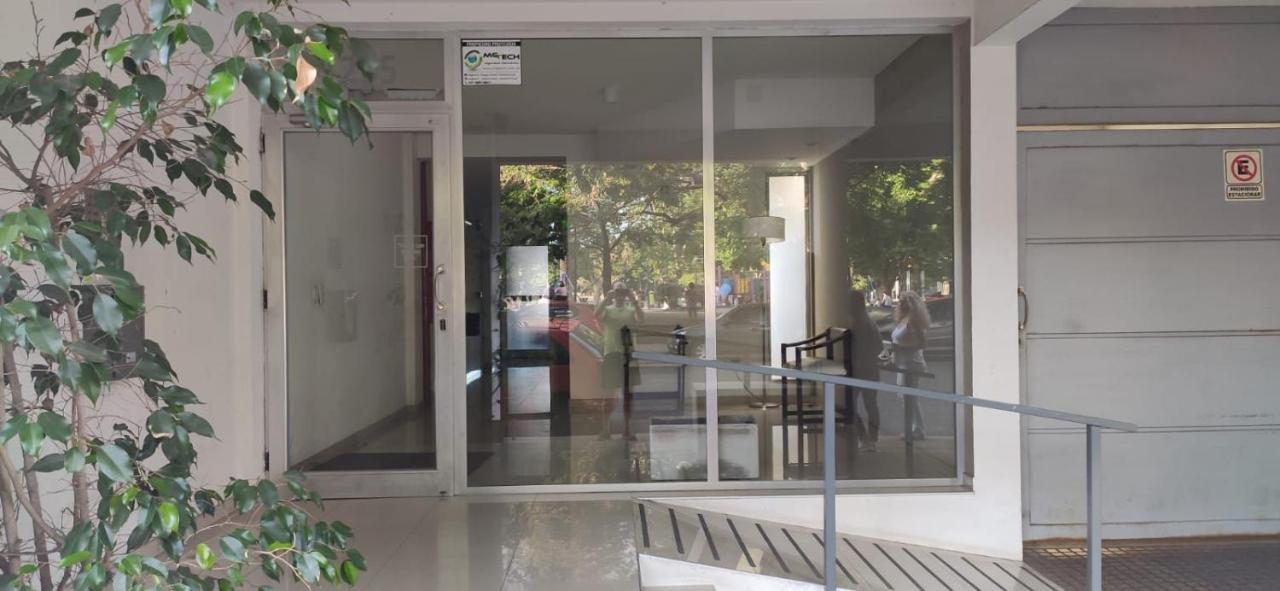 Temporario La Plata, Frente A Plaza Malvinas! Unico! Con Cochera Opcional! Apartamento Exterior foto